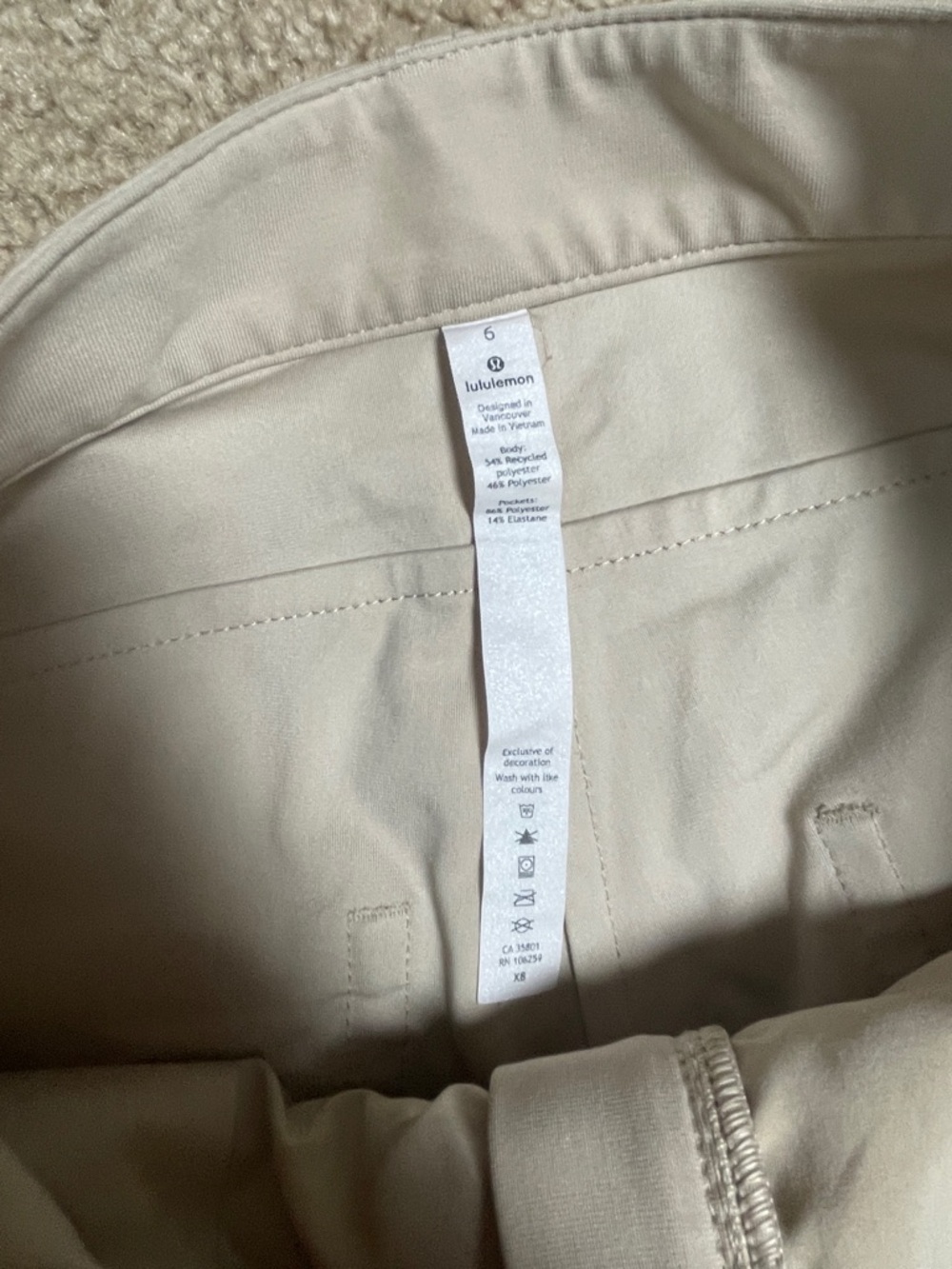 Lululemon pants - Picture 5 of 8